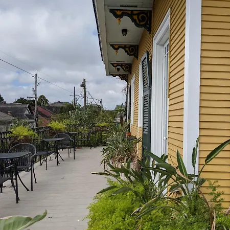 Balcony Guest House-2
