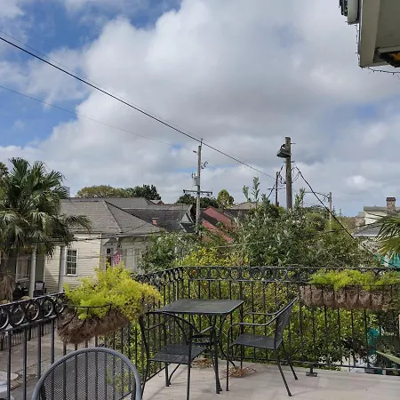 Balcony Guest House-3